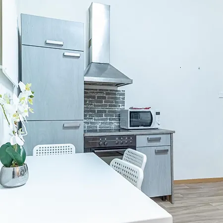 Family-Friendly 2Br Apt.-Perfect For Longstays Wenen Buitenkant foto
