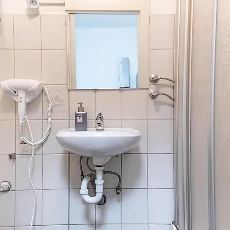 Family-Friendly 2Br Apt.-Perfect For Longstays Wenen Buitenkant foto