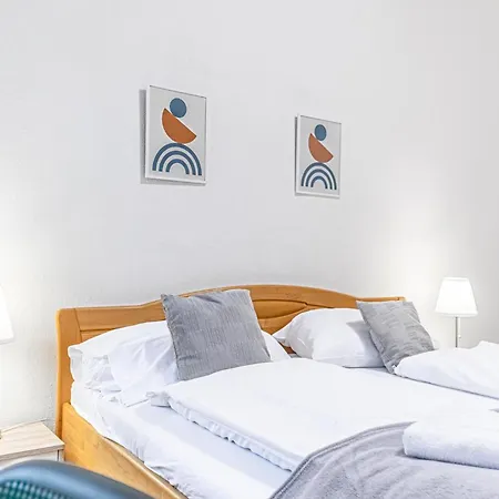 Family-Friendly 2Br Apt.-Perfect For Longstays Wenen Buitenkant foto